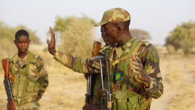 Nigerien officer conducts training during Exercise Flintlock 2017