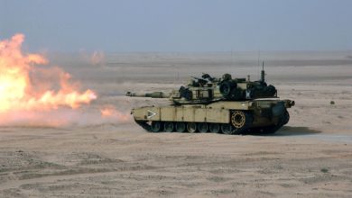 US Marines fire the M-A1 Abrams tank