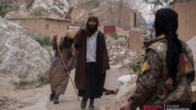 ISIS fighters and their families are evacuated from Baghuz, Syria