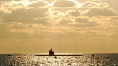 The Los Angeles-class attack submarine USS Annapolis