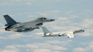 F-16