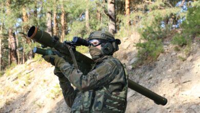 Norwegian personnel with Piorun MANPADS