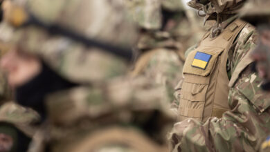 An Ukrainian trainee receives orders during a field phase of the first rotation of Operation Kudu in the United Kingdom. *** Local Caption *** Australia continues to stand with the people of Ukraine, and is providing ongoing support in response to Russias continuing violation of international law. Having arrived the United Kingdom in January 2023, a contingent of up to 70 ADF personnel have joined partner nations in the UK-led and based training programme for Ukrainian recruits.
