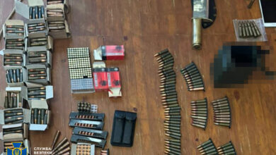 The Security Service and the National Police prevented new attempts at illegal sale of weapons and ammunition in various regions of Ukraine. As a result of comprehensive measures, 10 dealers were detained who were trying to sell "trophy" weapons to criminals. Among the items seized from the suspects are Russian grenade launchers, sniper rifles, Kalashnikov assault rifles with silencers, and ammunition of various calibers.