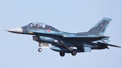 F-2B fighter jet
