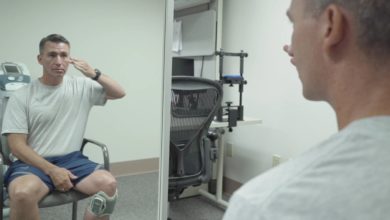 A US soldier at the Brain Injury Rehabilitation Service at Brooke Army Medical Center, Fort Sam Houston, Texas.