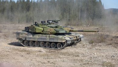 A Leopard 2 main battle tank