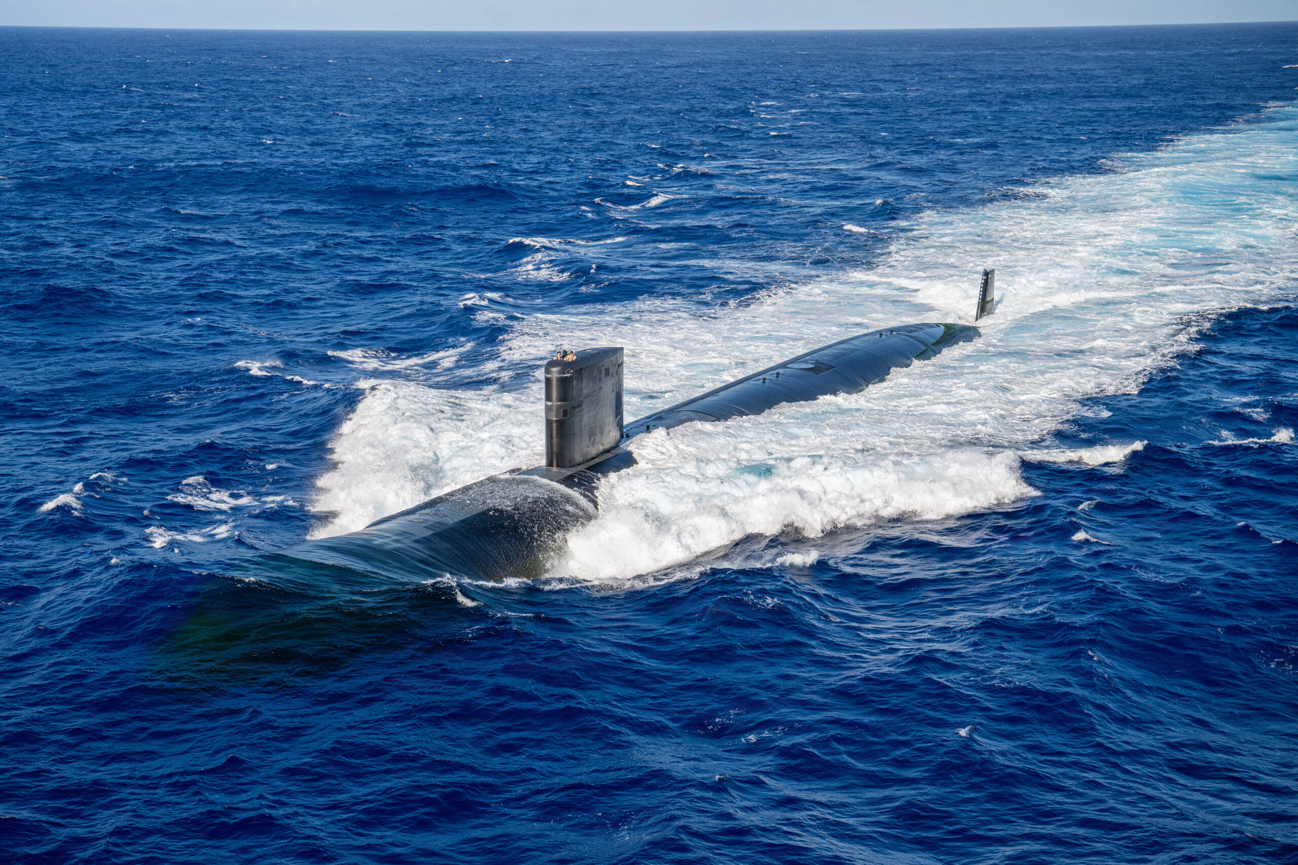 Los Angeles-class fast-attack submarine USS Annapolis (SSN 760)