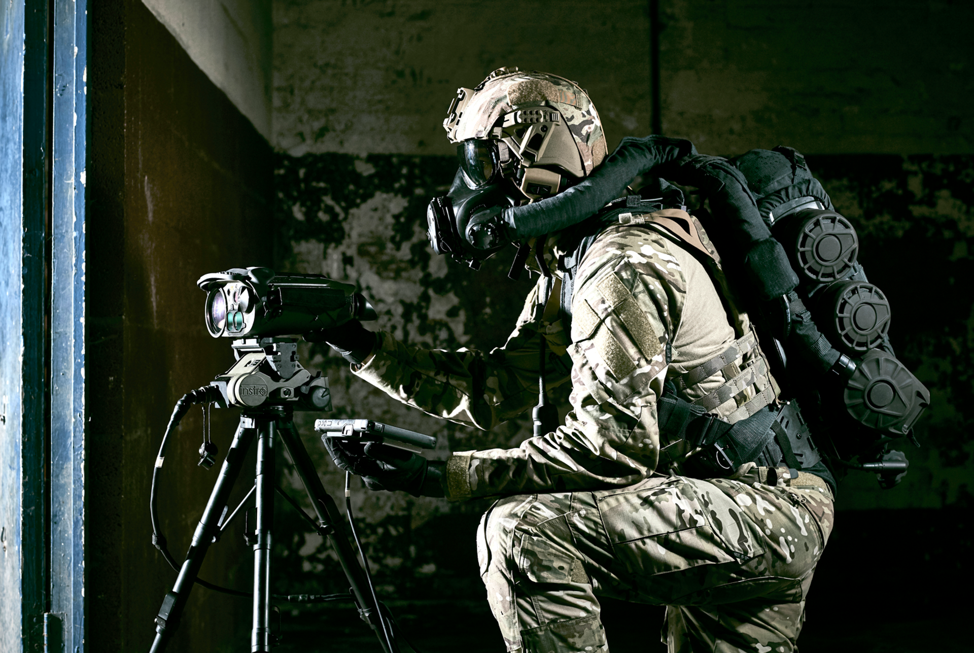 Soldier wears Avon Technologies' next-gen helmet.