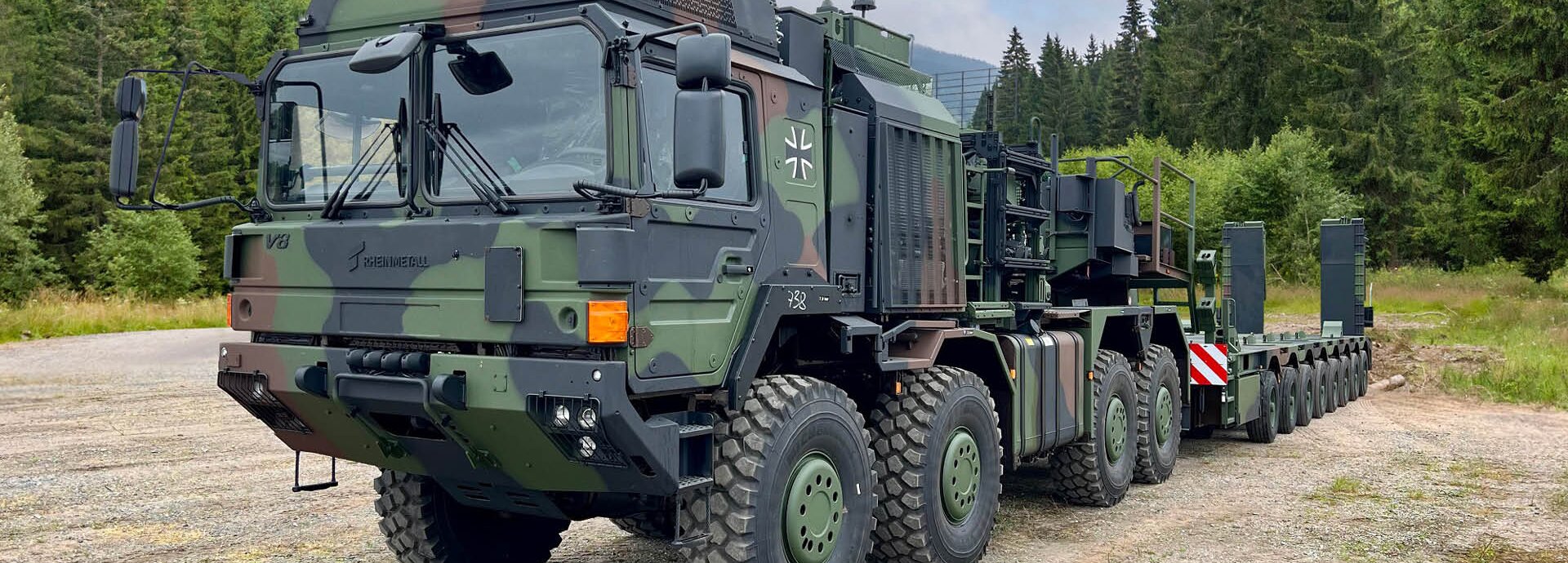 Rheinmetall is supplying Elephant heavy-duty transporters to the the German Armed Forces.