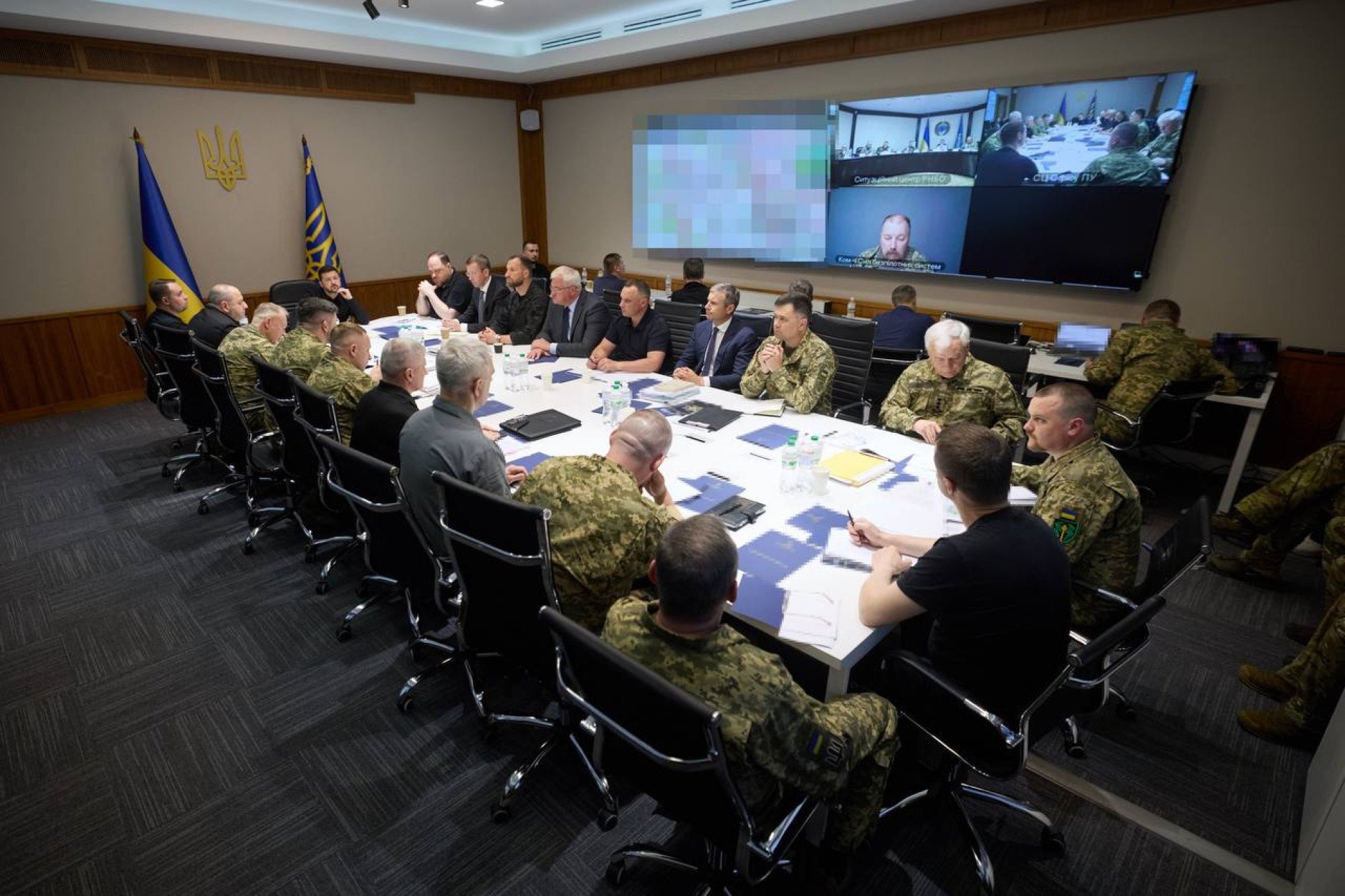 Meeting with the Ukrainian military and weapons manufacturers.