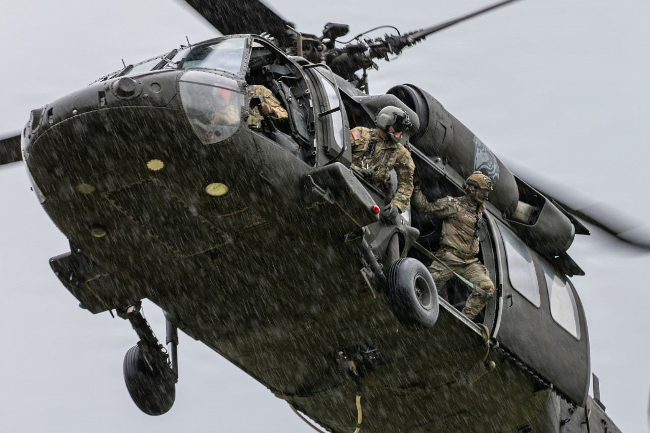 FAA certifies Moog's GRC 4000 retrofit autopilot for UH-60A and UH-60A+ Black Hawks.