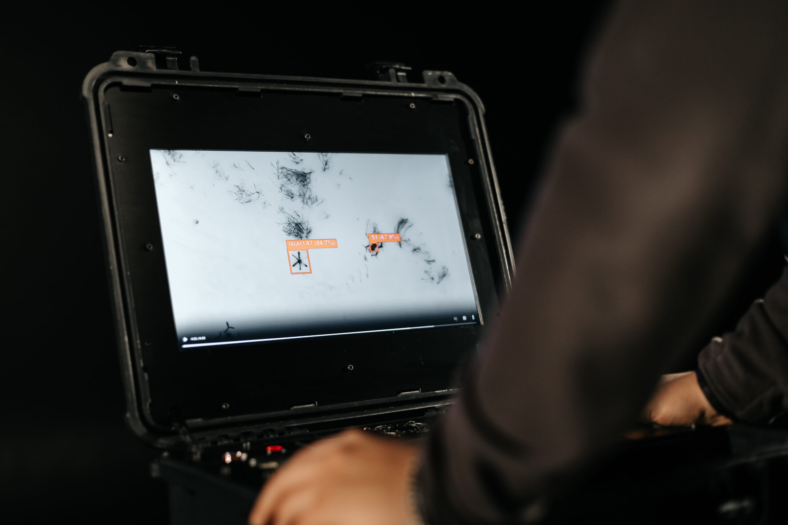 Dropla Tech develops Blue Eyes, a NATO-codified edge-AI explosive threat detection system with more than 5,000 confirmed detections in Ukraine.