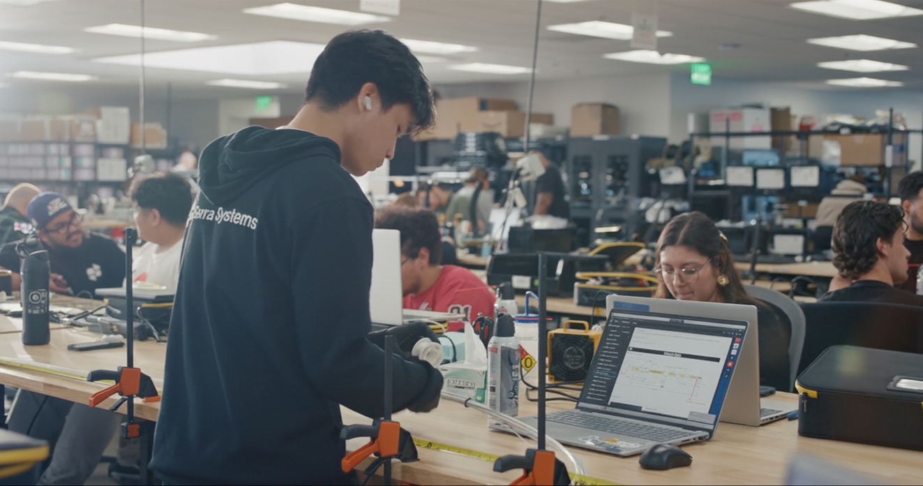 New funding for Senra Systems allows it to boos its a software-driven manufacturing efforts.