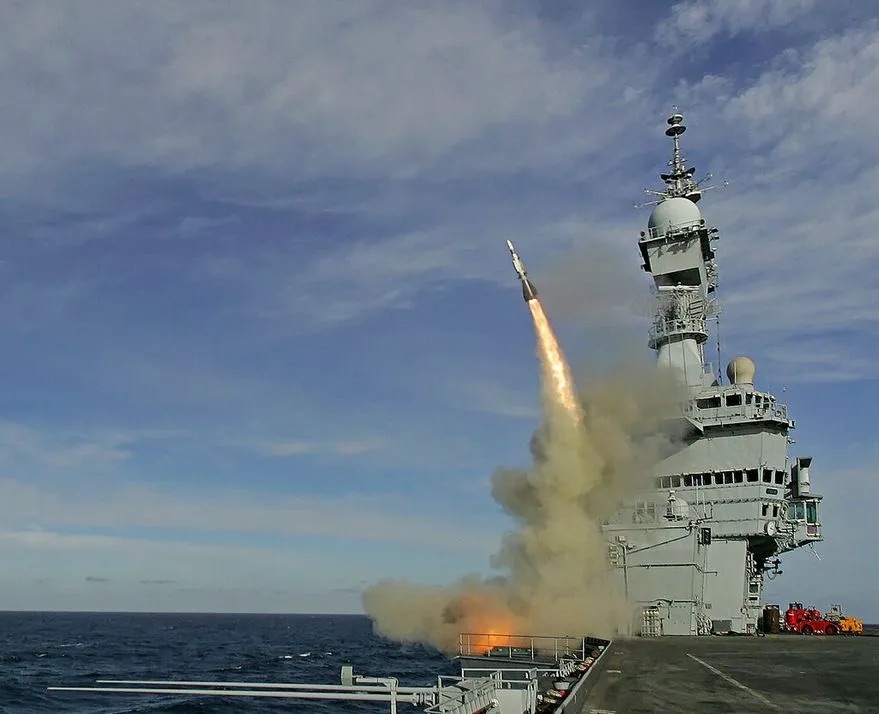Aster missile fired from ship