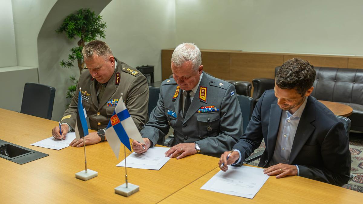 Representatives from the Finnish Ministry of Defence, the Estonian Defence Forces, and NestAI sign a Letter of Intent to advance interoperable military AI capabilities. Photo: Finnish Defence Forces