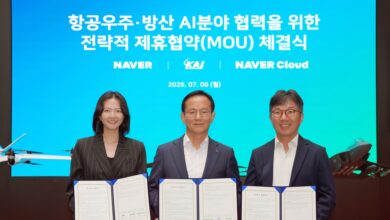 Naver CEO Choi Soo-yeon (left), Korea Aerospace Industries President and CEO Kim Jong-chul (center), and Naver Cloud CEO Kim Yu-won sign a strategic agreement to collaborate on sovereign AI technologies for South Korea’s aerospace and defense sectors. Photo: Naver